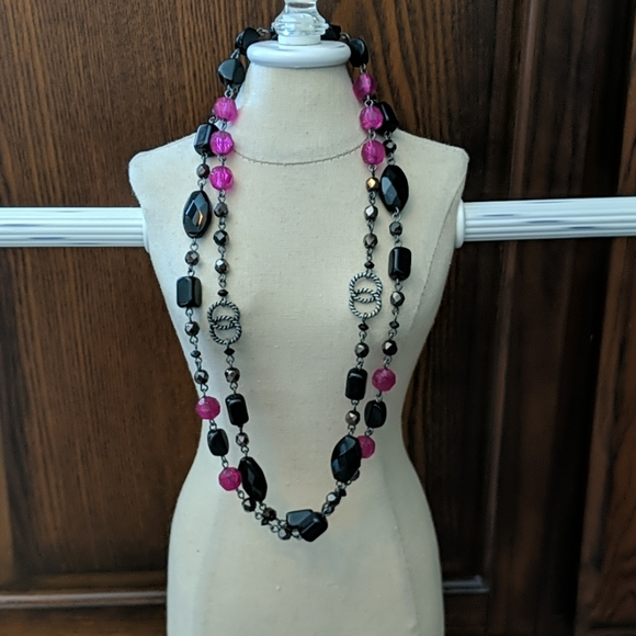 Lia Sophia necklace - Picture 3 of 4